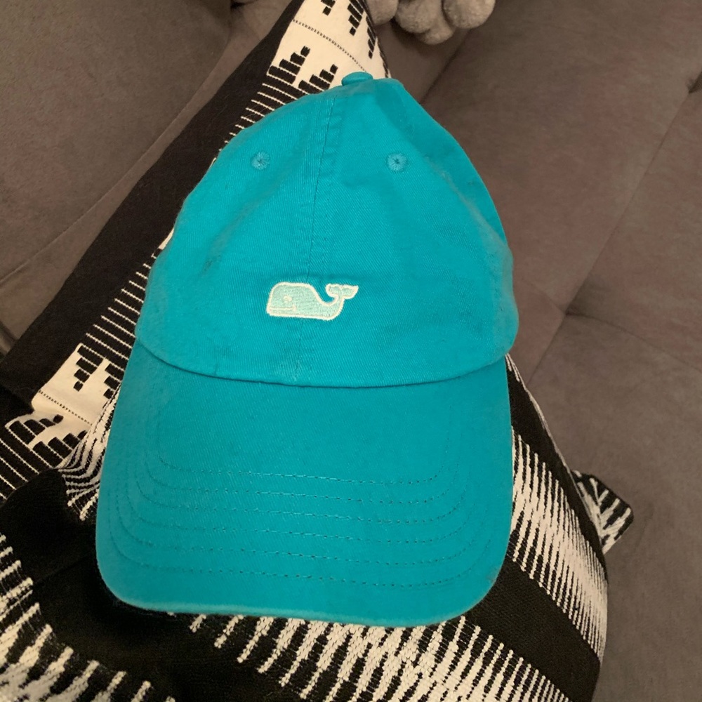 vineyard vines hat
